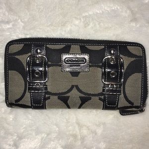 Coach wallet